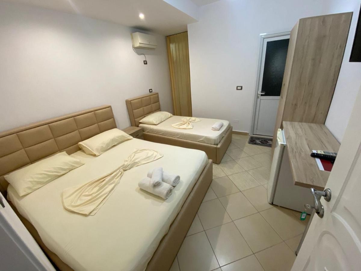 Hotel Vila Flowers Vlore Phòng bức ảnh